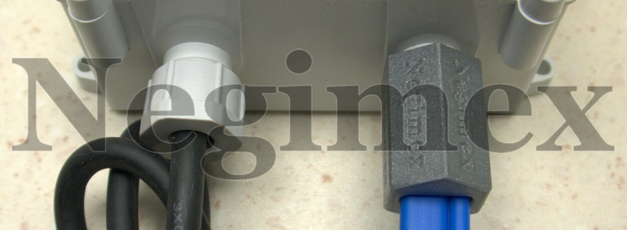 Entrée - sortie de cable pour boitier de démarrage - Vue 5